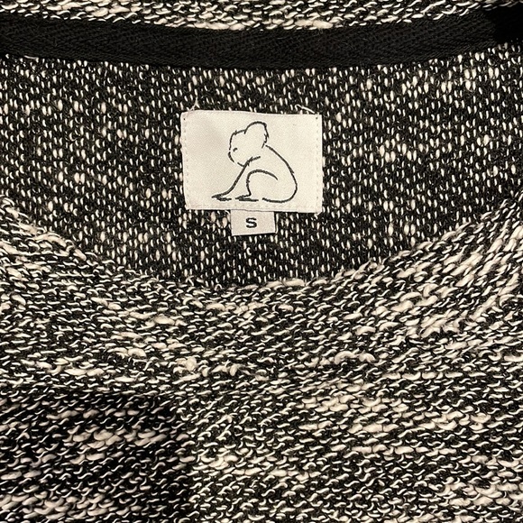 Kuwalla Tee Sweater. Size Small. - Picture 2 of 3